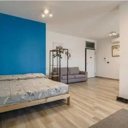 Centro Rivarolo-elegante Loft Apartman *